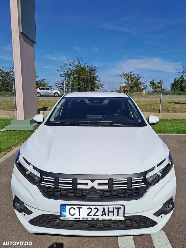 Culoarealb Utilizat 2024 Dacia Logan Journey Berlinǎ | 17.500 EUR - Imagine 1/4