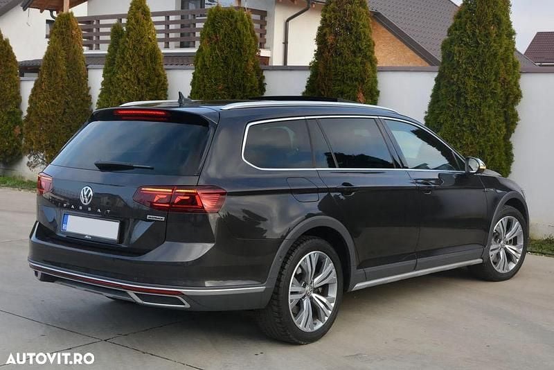 Second-hand VW Passat Alltrack 240 CP (176 kW) 2020 Culoaregri Break