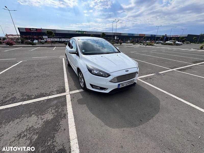 Alb Utilizat 2016 Ford Focus Trend Hatchback | 6.400 EUR (Preț bun) - Imagine 1/4