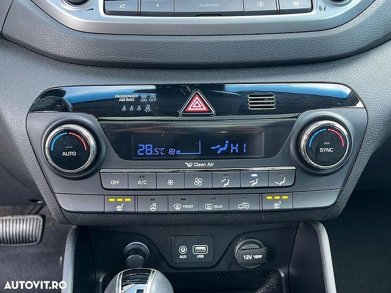 Second-hand Hyundai Tucson Style 141 CP (103 kW) 2016 Culoarerosu SUV