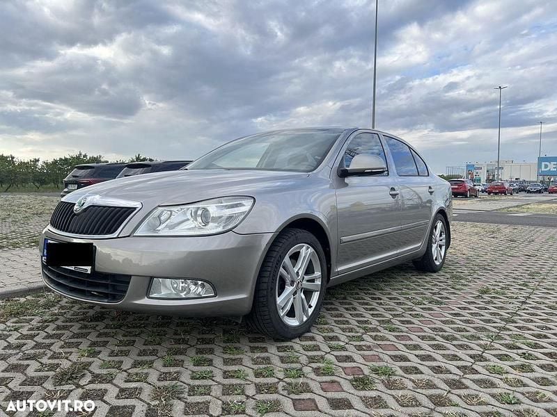 Culoarebej Utilizat 2012 Skoda Octavia Drive Berlinǎ | 4.990 EUR (Preț bun) - Imagine 1/4