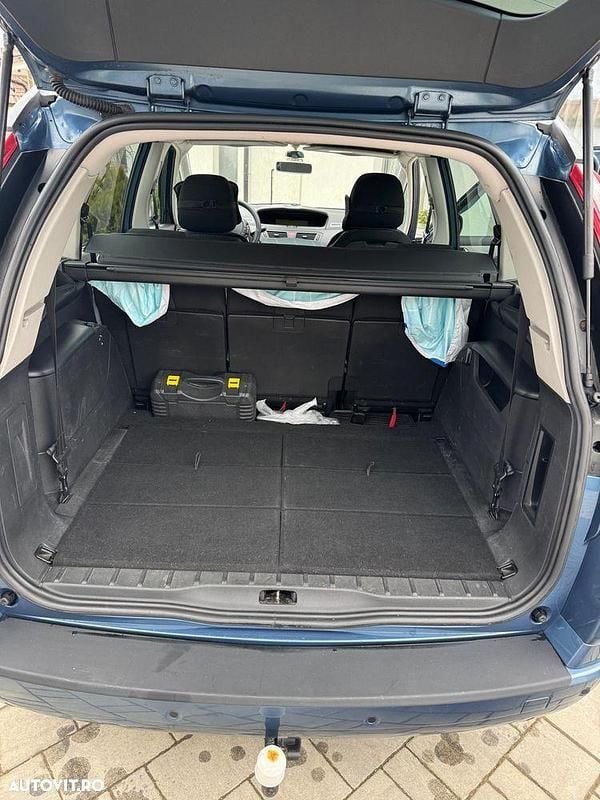 Second-hand Citroën Grand C4 Picasso Exclusive 149 CP (109 kW) 2012 Culoarealbastru Monovolum