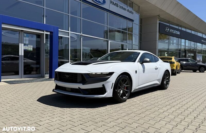 Alb Nouă 2025 Ford Mustang Dark Horse Coupe | 71.166 EUR - Imagine 1/4