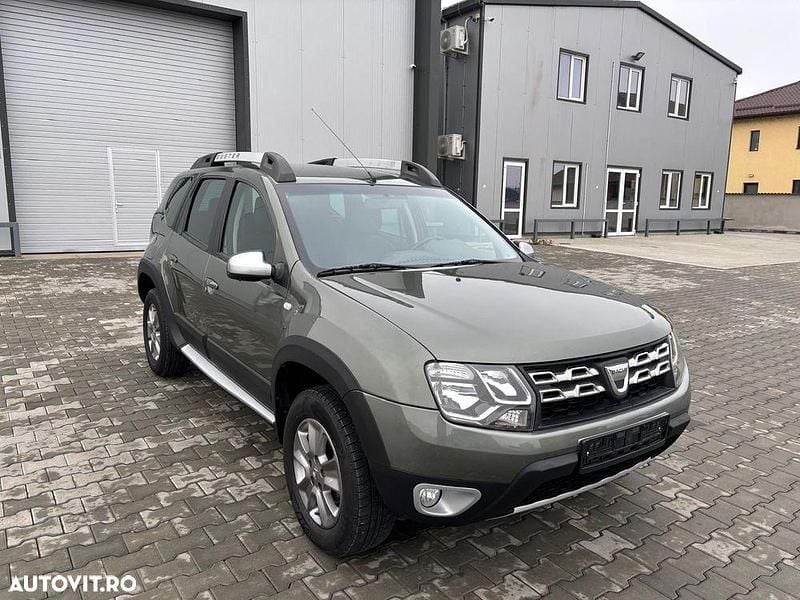 Culoareverde Utilizat 2014 Dacia Duster Prestige SUV | 9.800 EUR (Preț OK) - Imagine 1/4