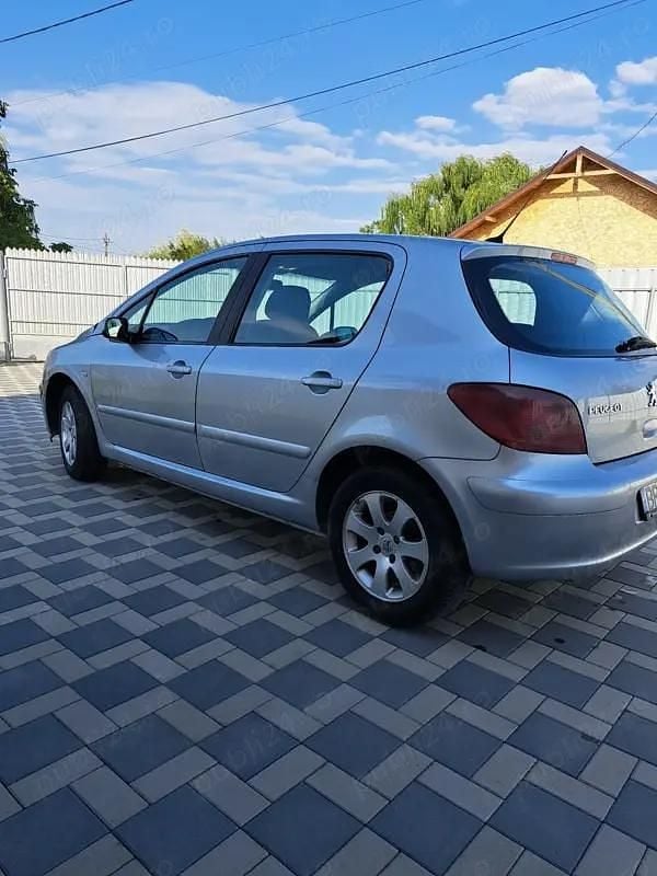 Second-hand 2004 Peugeot 307 Hatchback | 1.660 EUR - Imagine 1/4