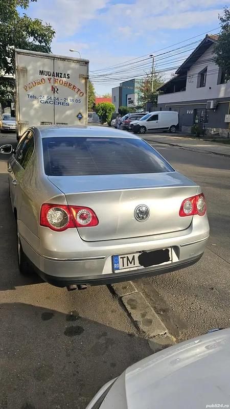 Second-hand VW Passat 140 CP (102 kW) 2006 Gri Berlinǎ