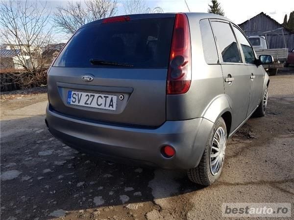 Second-hand Ford Fiesta 70 CP (51 kW) 2007 Gri Hatchback