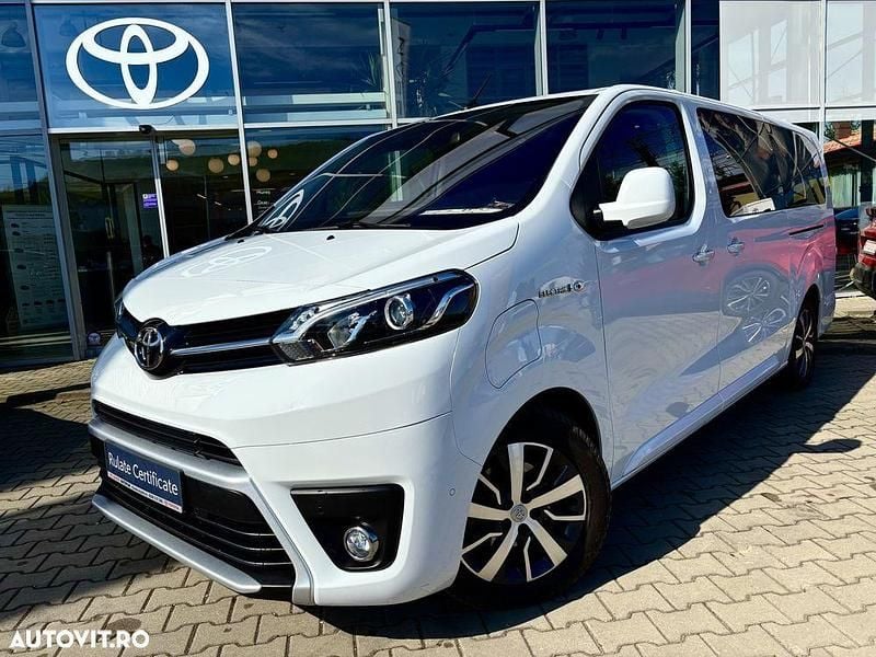 Alb Utilizat 2022 Toyota Proace Van | 53.228 EUR - Imagine 1/4