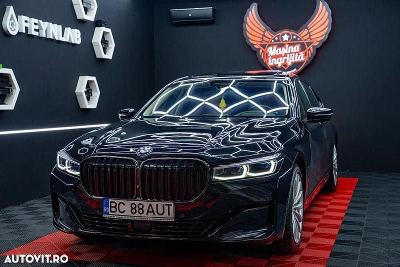 Second-hand BMW 740 Comfort Edition 340 CP (250 kW) 2023 Culoarenegru Berlinǎ