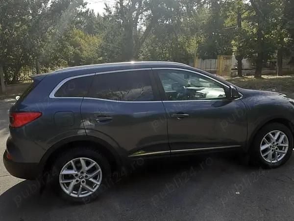 Gri Utilizat 2015 Renault Kadjar SUV | 11.500 EUR (Preț OK) - Imagine 1/4