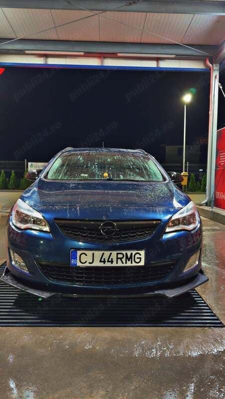 Second-hand Opel Astra 110 CP (80 kW) 2012 Albastru Break