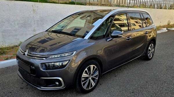 Gri Utilizat 2017 Citroën C4 Picasso Monovolum | 9.900 EUR (Scump) - Imagine 1/4