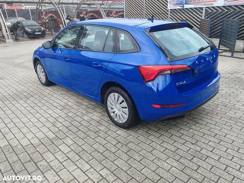 Second-hand Skoda Scala Ambition 95 CP (69 kW) 2020 Culoarealbastru Hatchback