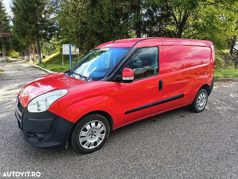 Culoarerosu Utilizat 2012 Fiat Doblò Lounge Monovolum | 3.450 EUR (Preț bun) - Imagine 1/4