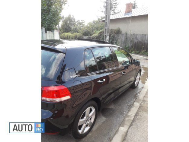 Second-hand VW Golf VI 103 CP (75 kW) 2011 Negru Hatchback