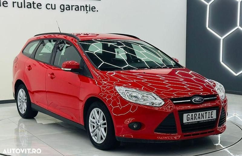 Second-hand Ford Focus Trend 95 CP (69 kW) 2013 Culoarerosu Break
