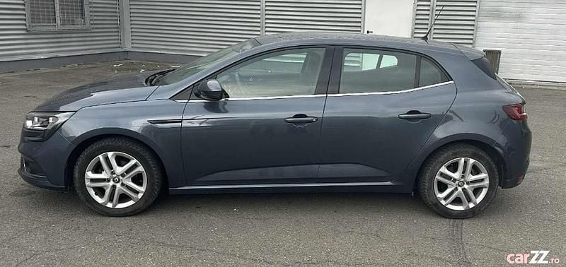 Gri Utilizat 2016 Renault Mégane IV SE Hatchback | 11.000 EUR - Imagine 1/4