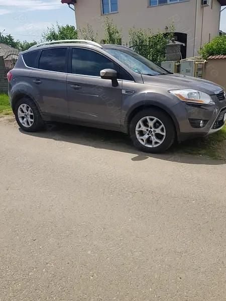 Second-hand Ford Kuga 140 CP (102 kW) 2012 Maro SUV