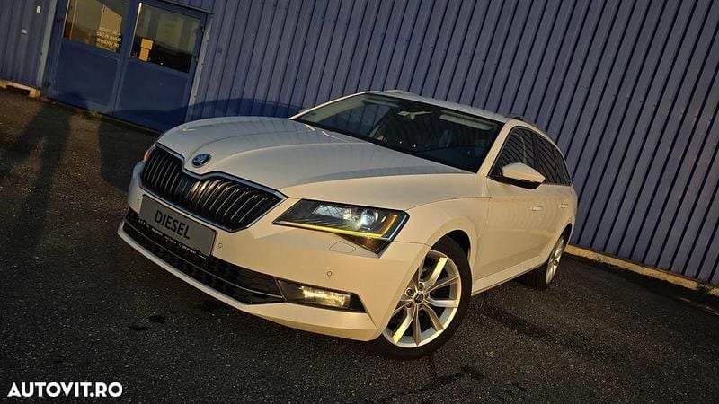 Alb Utilizat 2018 Skoda Superb Style Break | 15.790 EUR (Preț bun) - Imagine 1/4