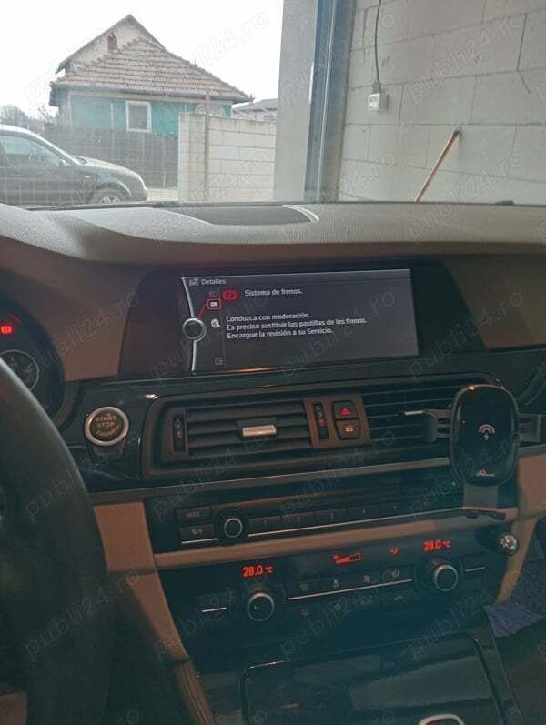 Utilizat 2011 BMW 520 Berlinǎ | 10.000 EUR (Preț OK) - Imagine 1/4