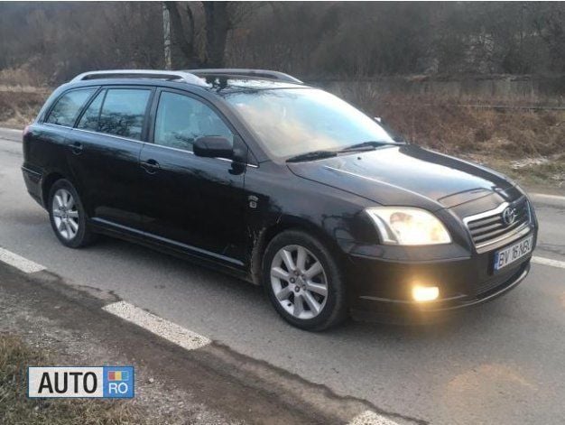 Second-hand Toyota Avensis 116 CP (85 kW) 2004 Negru Break