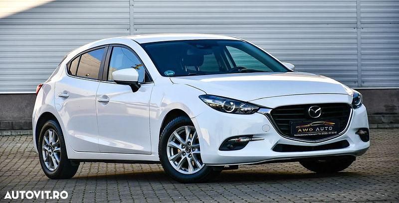 Second-hand Mazda 3 Exclusive-Line 120 CP (88 kW) 2017 Culoarealb Hatchback