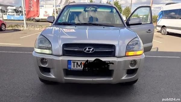 Gri Utilizat 2006 Hyundai Tucson SUV | 3.750 EUR (Preț OK) - Imagine 1/4