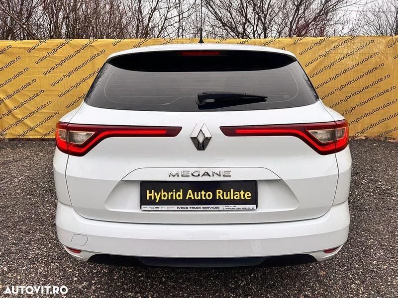 Second-hand Renault Mégane GrandTour Expression 100 CP (73 kW) 2018 Culoarealb Break