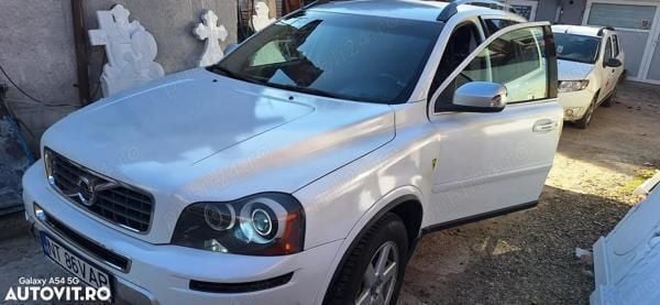 Utilizat 2011 Volvo XC90 SUV | 12.500 EUR (Puțin scump) - Imagine 1/4