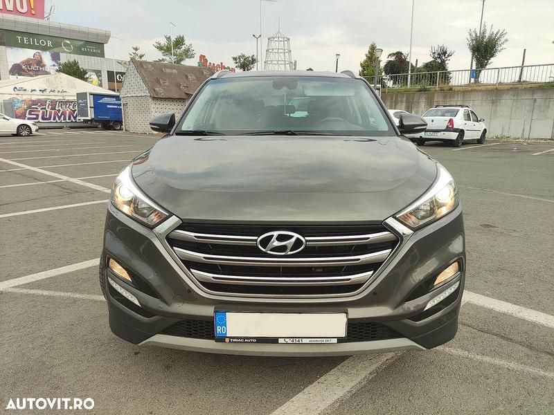 Gri Utilizat 2017 Hyundai Tucson Premium SUV | 16.990 EUR (Preț OK) - Imagine 1/4