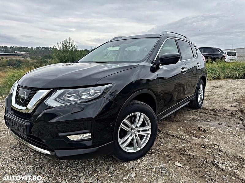 Culoarenegru Second-hand 2018 Nissan X-Trail Tekna SUV | 14.999 EUR (Preț bun) - Imagine 1/4