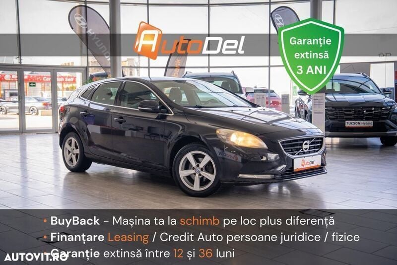 Negru Utilizat 2013 Volvo V40 Momentum Break | 6.500 EUR (Preț OK) - Imagine 1/4