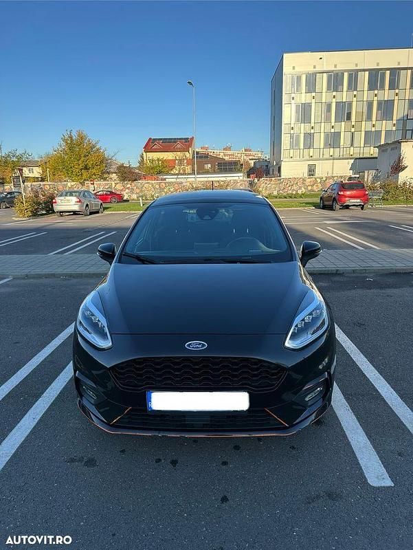 Culoarenegru Utilizat 2019 Ford Fiesta ST-Line | 14.500 EUR - Imagine 1/4