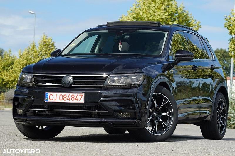 Culoarenegru Utilizat 2017 VW Tiguan Highline SUV | 17.900 EUR (Preț OK) - Imagine 1/4
