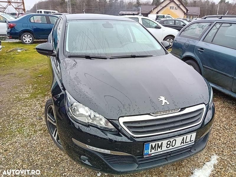 Culoarenegru Utilizat 2015 Peugeot 308 Break | 5.999 EUR (Preț OK) - Imagine 1/4