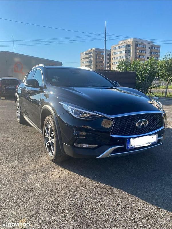 Negru Utilizat 2016 Infiniti QX30 Premium SUV | 13.000 EUR - Imagine 1/4