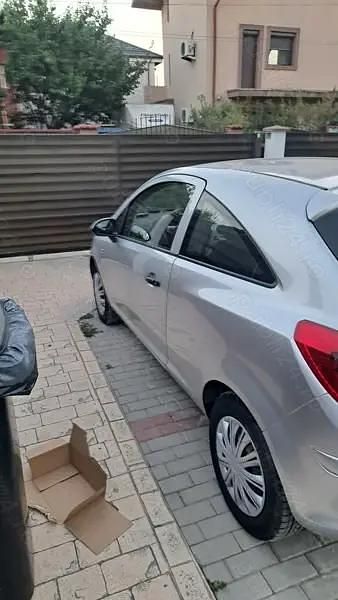 Utilizat 2013 Opel Corsa Break | 3.350 EUR (Preț OK) - Imagine 1/4