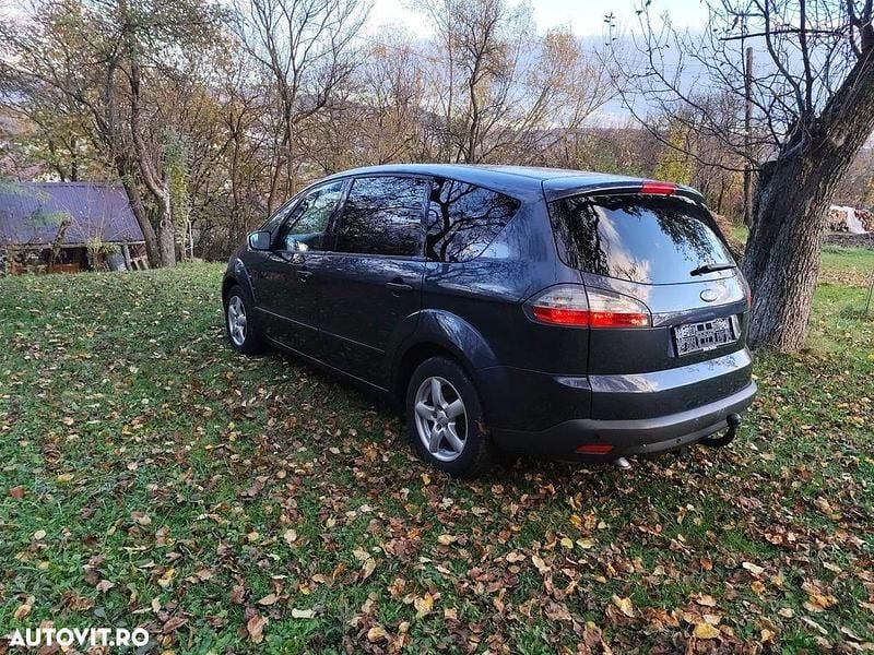 Second-hand Ford S-MAX Titanium 140 CP (102 kW) 2010 Culoaregri Monovolum