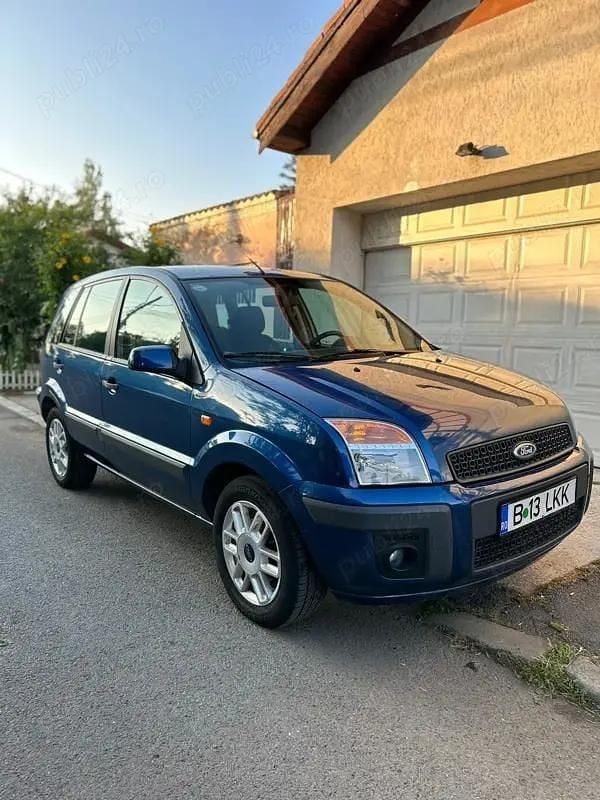 Utilizat 2009 Ford Fusion Hatchback | 5.200 EUR - Imagine 1/4