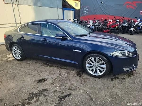 Second-hand Jaguar XF 190 CP (139 kW) 2012 Berlinǎ