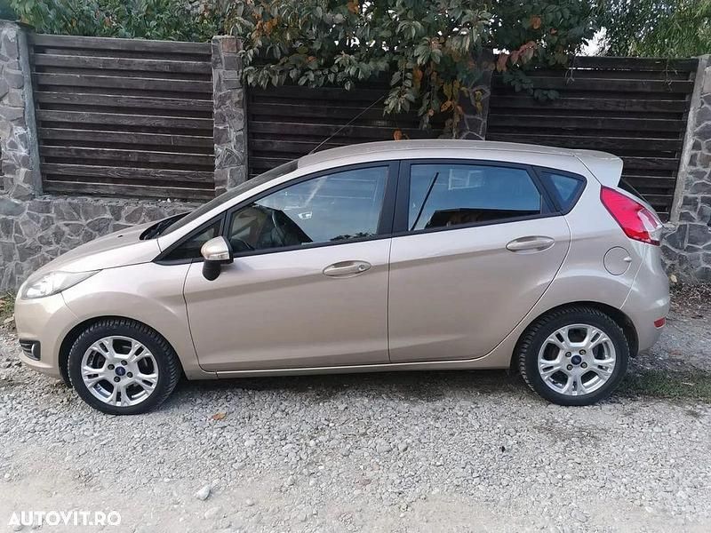 Culoaregalbeuriu Utilizat 2015 Ford Fiesta Titanium | 6.999 EUR - Imagine 1/4