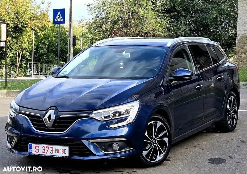 Culoarealbastru Utilizat 2019 Renault Mégane GrandTour Intens Break | 9.150 EUR (Preț OK) - Imagine 1/4