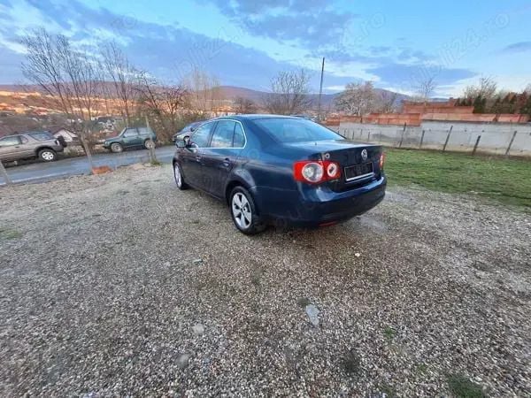 Second-hand VW Jetta 105 CP (77 kW) 2009 Berlinǎ