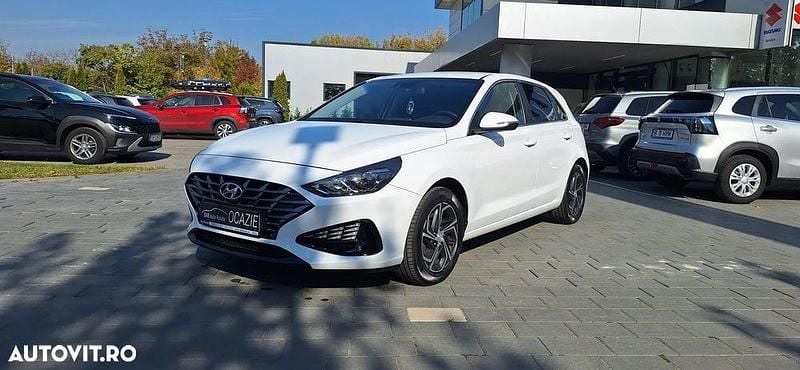 Culoarealb Utilizat 2021 Hyundai i30 Hatchback | 12.000 EUR (Preț OK) - Imagine 1/4