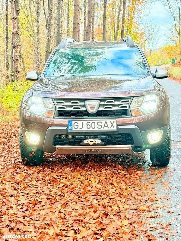 Culoarealte culori Utilizat 2017 Dacia Duster Prestige SUV | 12.500 EUR (Scump) - Imagine 1/4