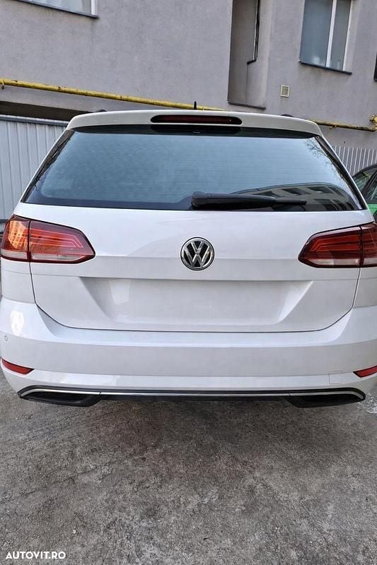 Second-hand VW Golf VII Comfortline 115 CP (84 kW) 2018 Culoarealb Break