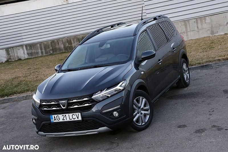 Culoarenegru Second-hand 2022 Dacia Jogger Essentiel Monovolum | 11.999 EUR (Preț bun) - Imagine 1/4