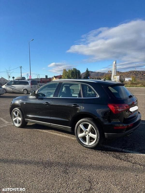 Culoarenegru Utilizat 2011 Audi Q5 S-Line SUV | 10.490 EUR (Preț OK) - Imagine 1/4