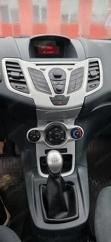 Second-hand Ford Fiesta 95 CP (69 kW) 2012 Hatchback