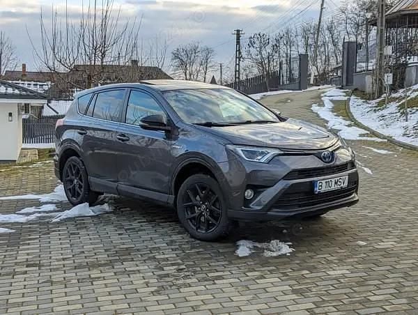 Second-hand Toyota RAV4 Hybrid 147 CP (108 kW) 2018 SUV